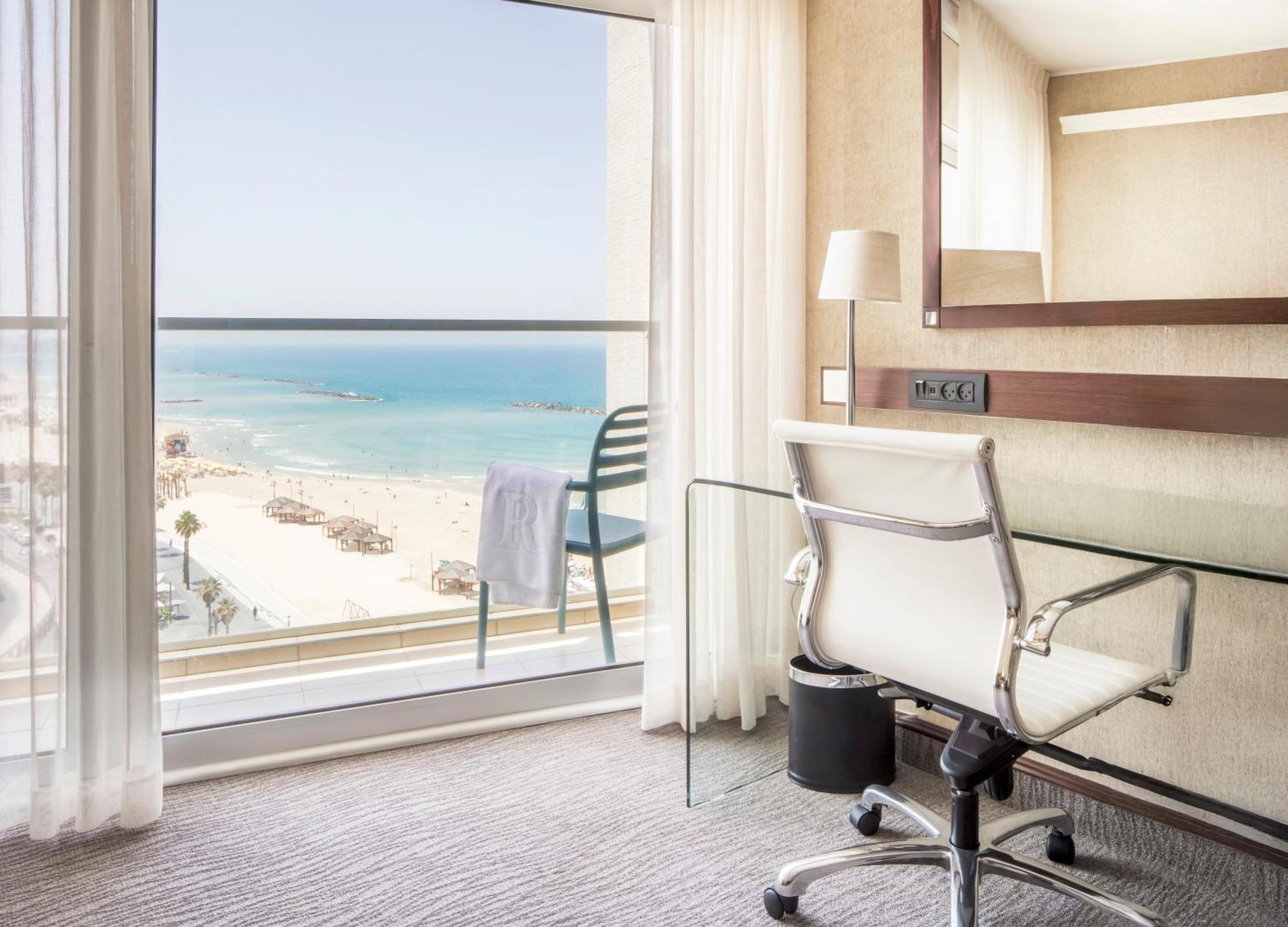 Renaissance Tel Aviv Hotel Exteriör bild