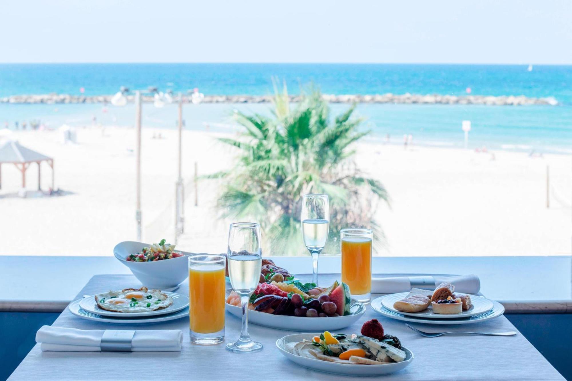 Renaissance Tel Aviv Hotel Exteriör bild