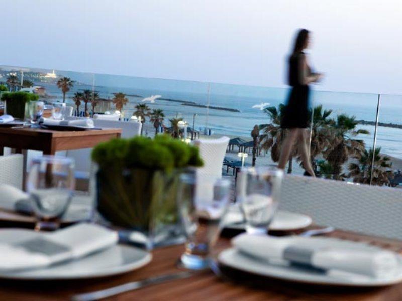 Renaissance Tel Aviv Hotel Exteriör bild
