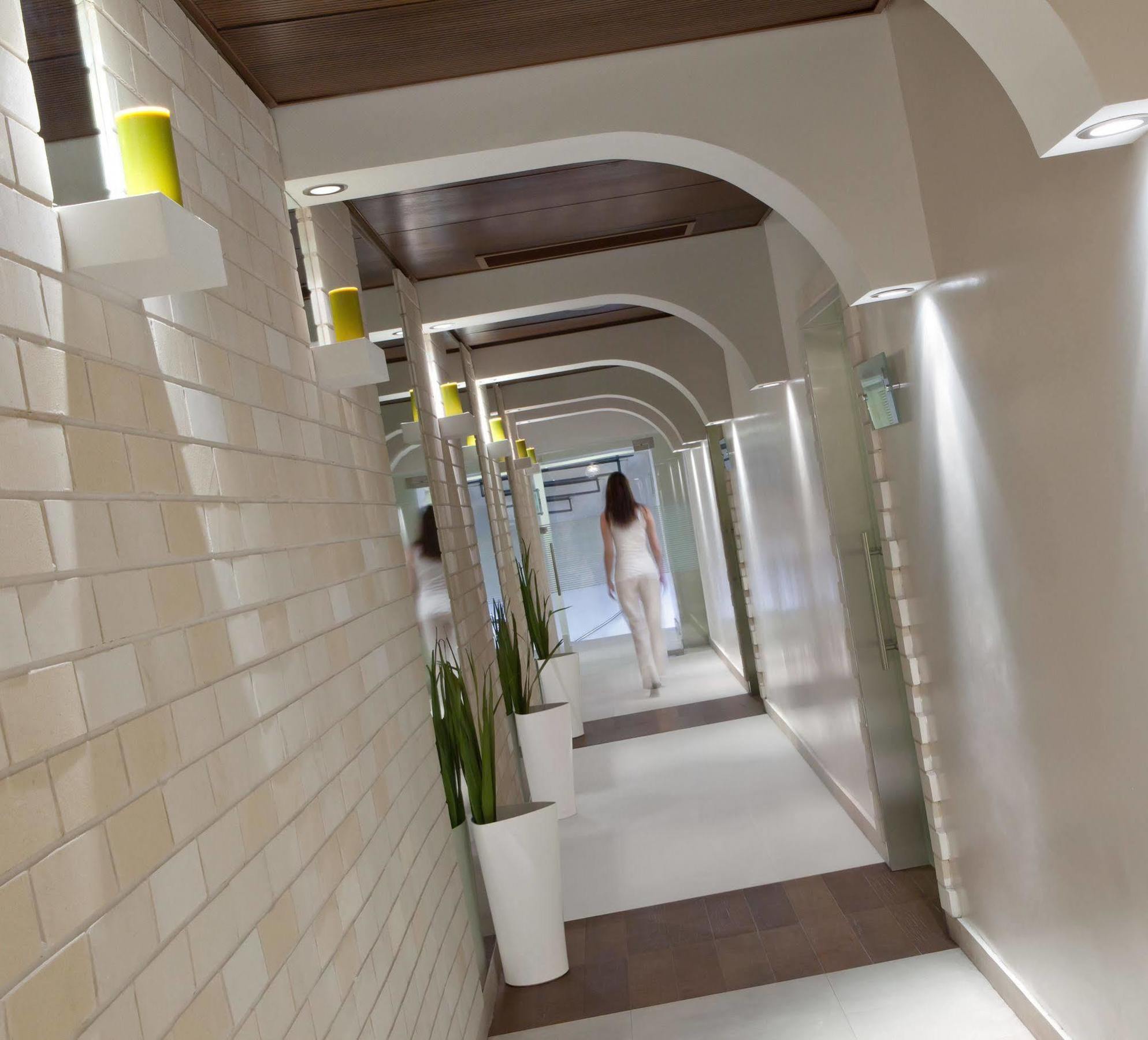 Renaissance Tel Aviv Hotel Exteriör bild
